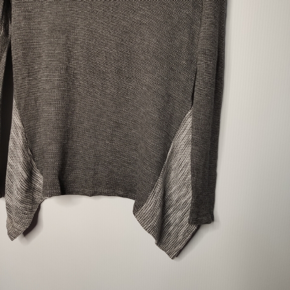 Beyond Yoga Draped Sides Grey Sweater M - Picture 5 of 8